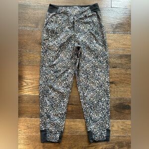 Athletic Trekkie North Tapered Jogger- size 6